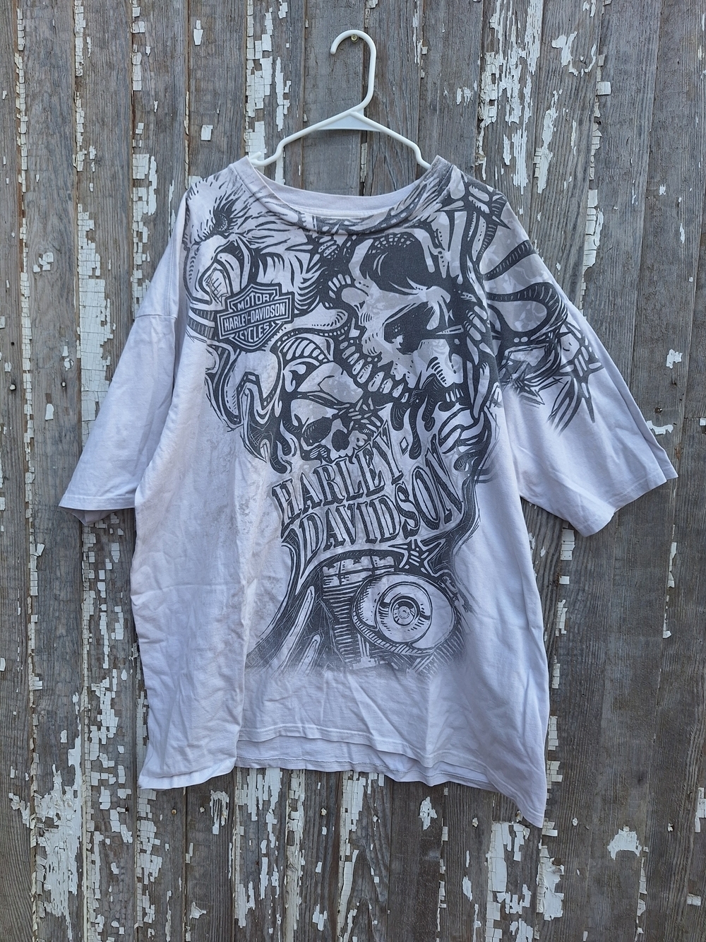 Harley-Davidson White Tee with Black Skull & Engine Graphic Y2K